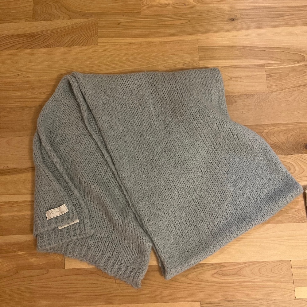 Zighilli made in Italy scarf light blue  NWOT